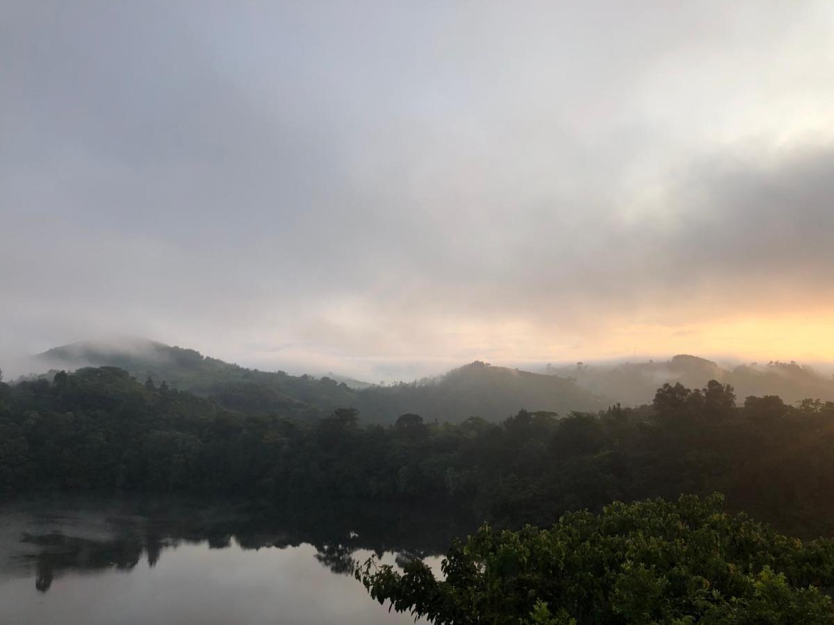 Lake Lyantonde Eco Campsite Original Fort Portal Zewnętrze zdjęcie
